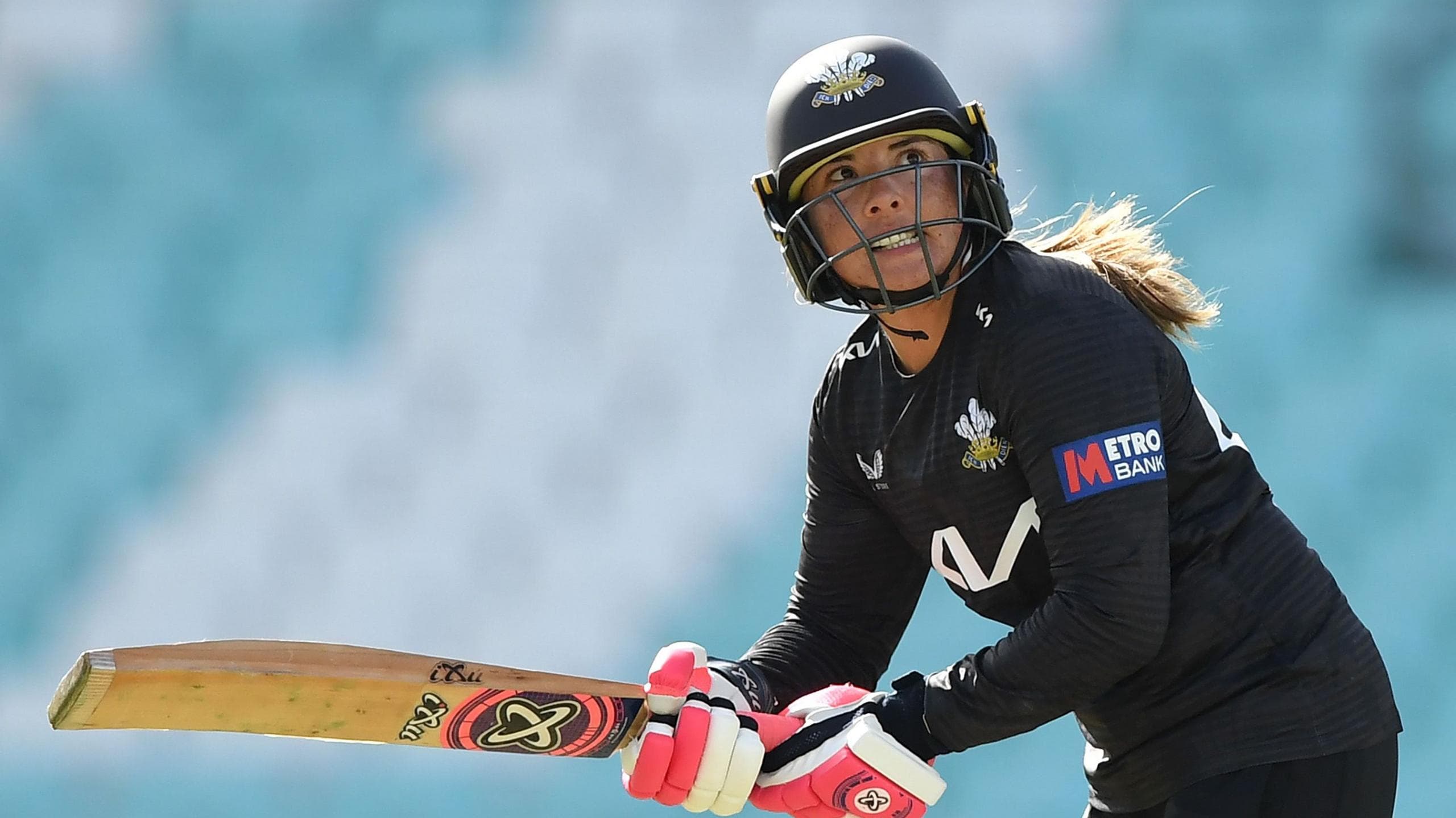 Surrey narrowly defeats Somerset to reach Women's One-Day Cup semi-final